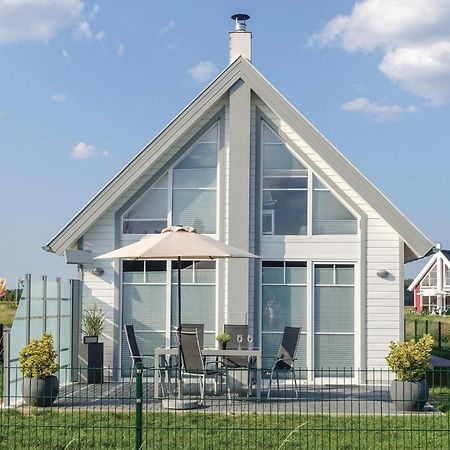 Beach Front Home In Zerpenschleuse With Wifi Exterior foto
