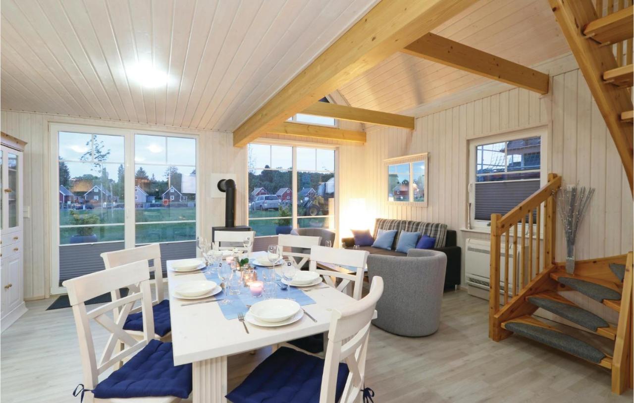 Beach Front Home In Zerpenschleuse With Wifi Exterior foto